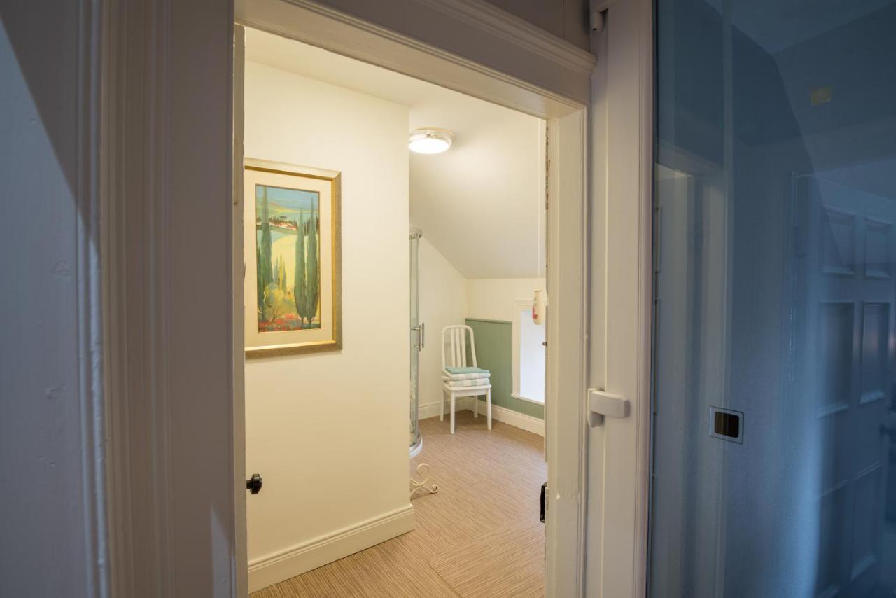 Charming 2-Bed Apartment In Donegal Town Centre Exterior photo
