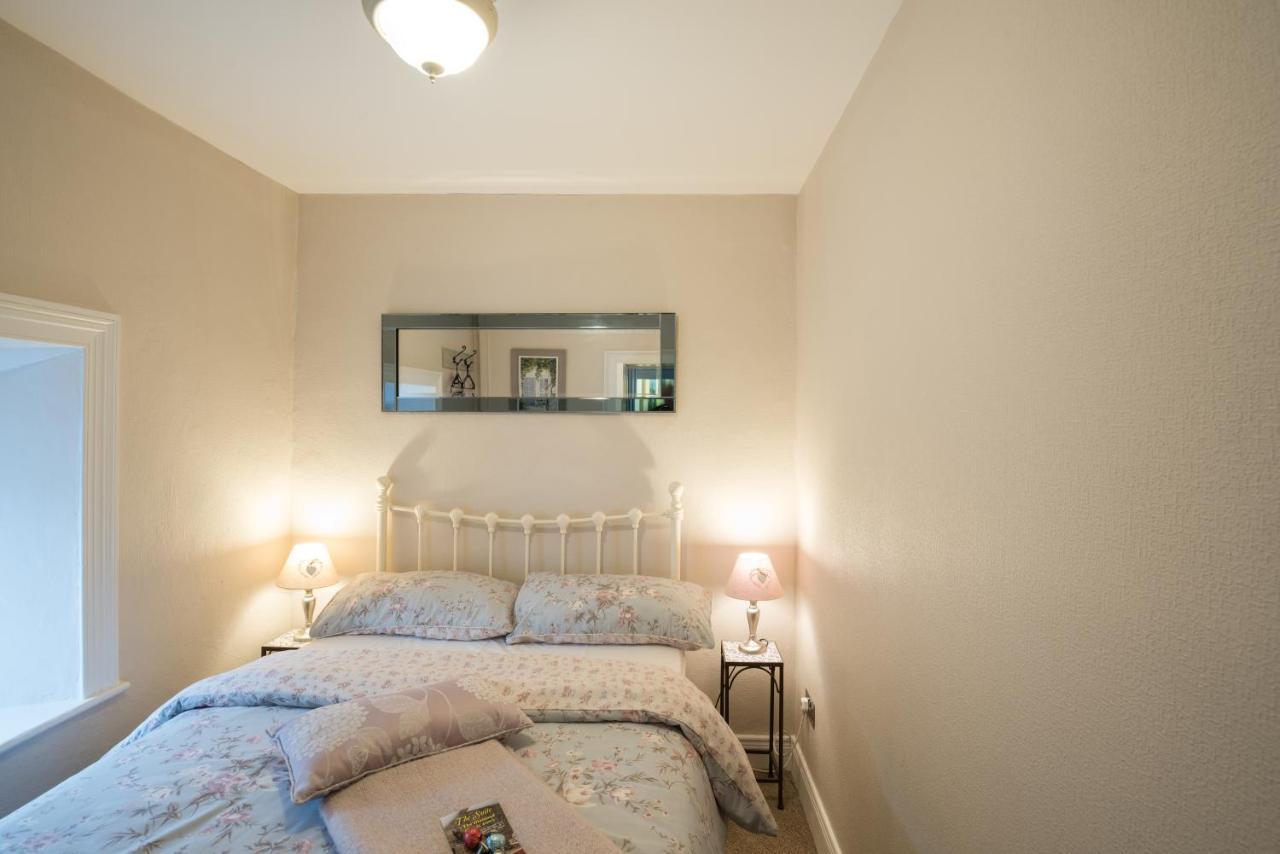 Charming 2-Bed Apartment In Donegal Town Centre Exterior photo
